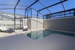 Gorgeous 4Bd Close to Disney w/ Pool @ Storey Lake 4245