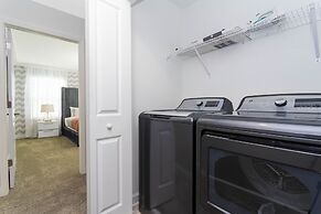 Gorgeous 4Bd Close to Disney w/ Pool @ Storey Lake 4245