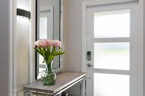 Gorgeous 4Bd Close to Disney w/ Pool @ Storey Lake 4245