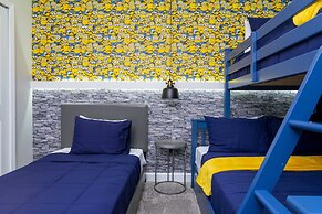 Gorgeous 4Bd Close to Disney w/ Pool @ Storey Lake 4245