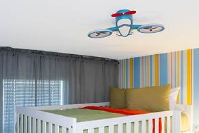 Gorgeous 4Bd Close to Disney w/ Pool @ Storey Lake 4245