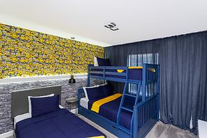 Gorgeous 4Bd Close to Disney w/ Pool @ Storey Lake 4245