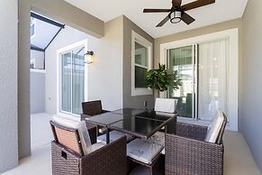 Gorgeous 4Bd Close to Disney w/ Pool @ Storey Lake 4245