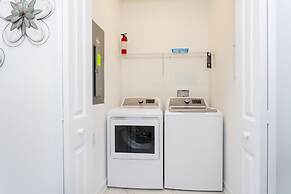 Gorgeous 5 Bd w/ Pool Close to Disney @ Champions Gate 948