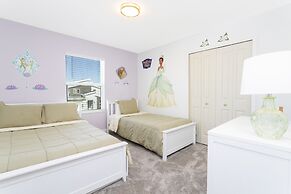 Gorgeous 5 Bd w/ Pool Close to Disney @ Champions Gate 948
