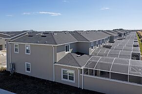 Gorgeous 5 Bd w/ Pool Close to Disney @ Champions Gate 948