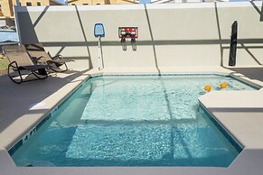 Gorgeous 5 Bd w/ Pool Close to Disney @ Champions Gate 948