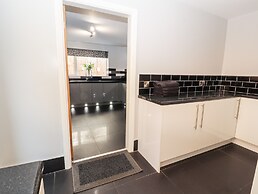 Nant House