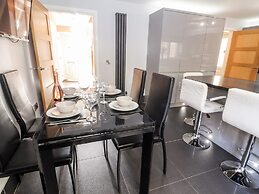 Nant House