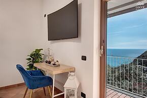 Villa Islamorada - Pool and Sea View