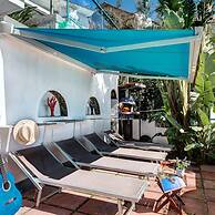 Villa Islamorada - Pool and Sea View