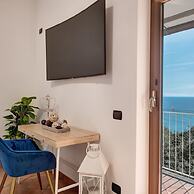 Villa Islamorada - Pool and Sea View