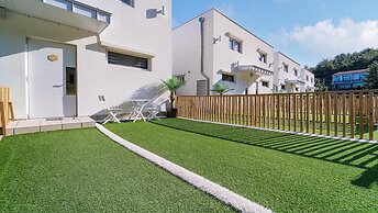 Yeosu Nukim Poolvilla