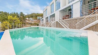 Yeosu Nukim Poolvilla