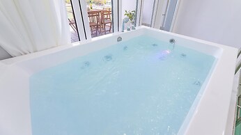 Yeosu Nukim Poolvilla