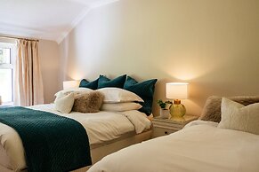 Ty Afon, River House