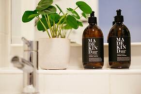 Ty Afon, River House