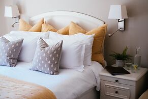 Ty Afon, River House