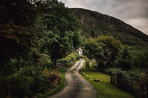 Ty Afon, River House