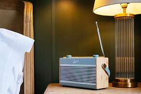 Ty Afon, River House