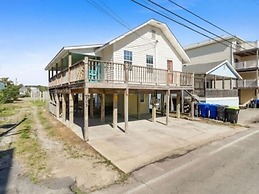 Beach Cabin - Perfect For Your Family Getaway! Pet Friendly! 2 Bedroom