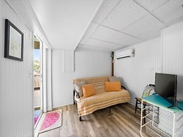 Beach Cabin - Perfect For Your Family Getaway! Pet Friendly! 2 Bedroom