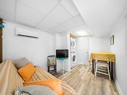 Beach Cabin - Perfect For Your Family Getaway! Pet Friendly! 2 Bedroom