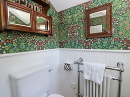 Dolwylan Cottage