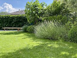 Lovely apt With Garden in South Tyrol