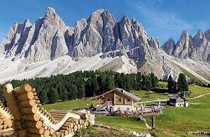 Lovely apt With Garden in South Tyrol