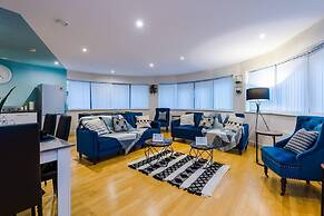 Impeccable 2-bed Apartment in Liverpool