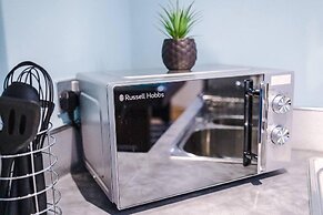 Impeccable 2-bed Apartment in Liverpool