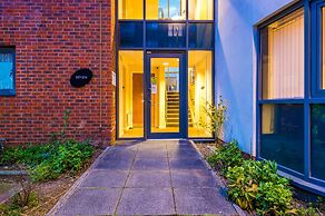 Impeccable 2-bed Apartment in Liverpool