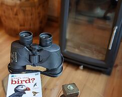 Swan Lodge With Hot Tub, Sauna and Treatments