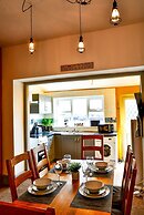 Captivating 3-bed House in Swansea Town Center