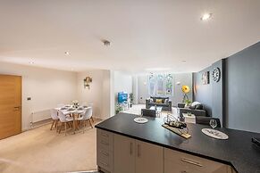 Grade 2 Listed Converted Church, Within 750yrds to Southsea Beach