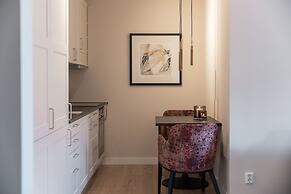 Live and Stay - Ekmanska