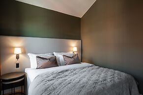 Live and Stay - Ekmanska