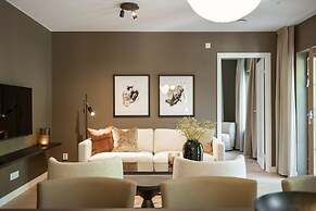 Live and Stay - Ekmanska