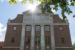 Live and Stay - Ekmanska