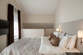 Live and Stay - Ekmanska