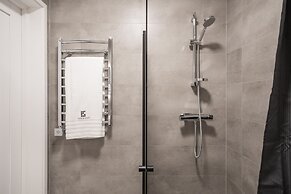 Live and Stay - Ekmanska