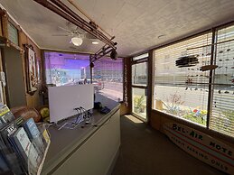 Bel Air Motel