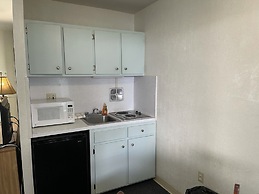 Bel Air Motel