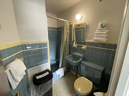 Bel Air Motel
