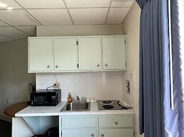 Bel Air Motel