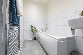 Cosy 2 Bedroom Apartment