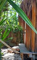 LULÚ La Bruja Yoga Lodge
