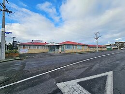 White Horse Inn Restaurant & Motel