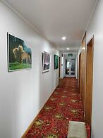 White Horse Inn Restaurant & Motel